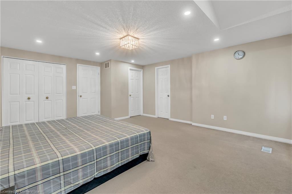 968 Copper Leaf Crescent Property Photo 22