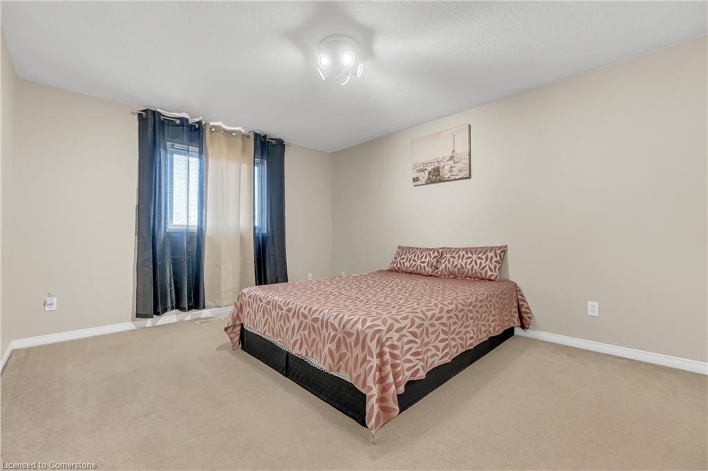 968 Copper Leaf Crescent Property Photo 27