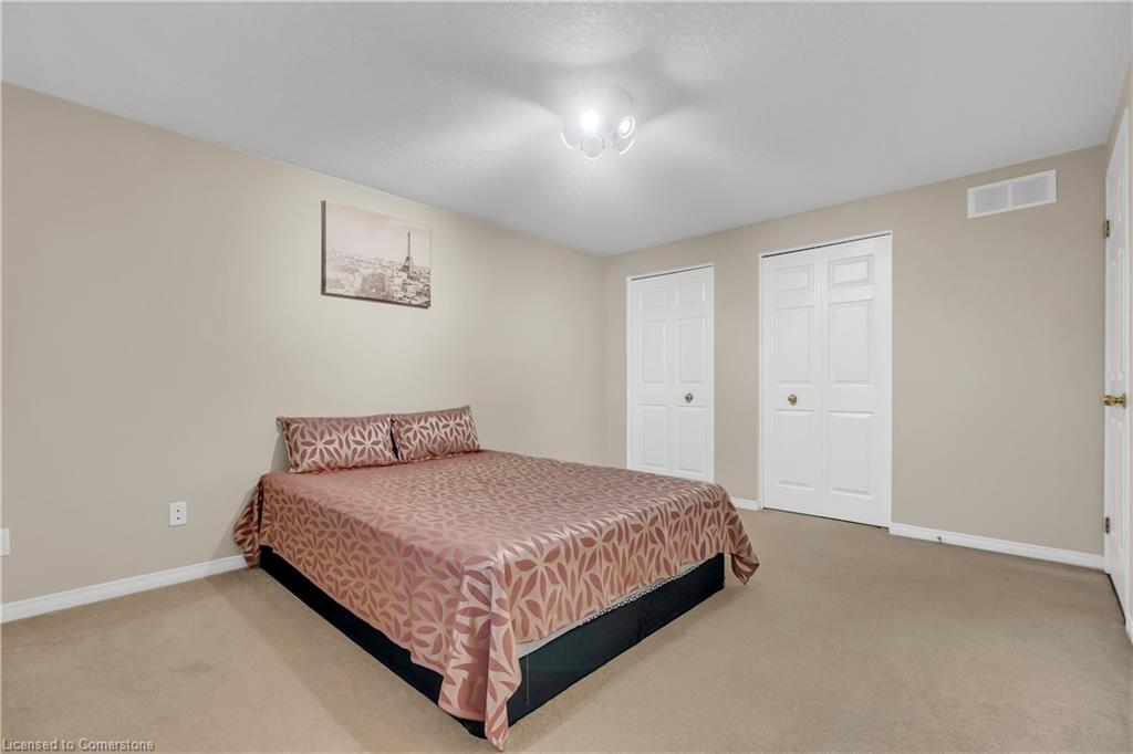 968 Copper Leaf Crescent Property Photo 28
