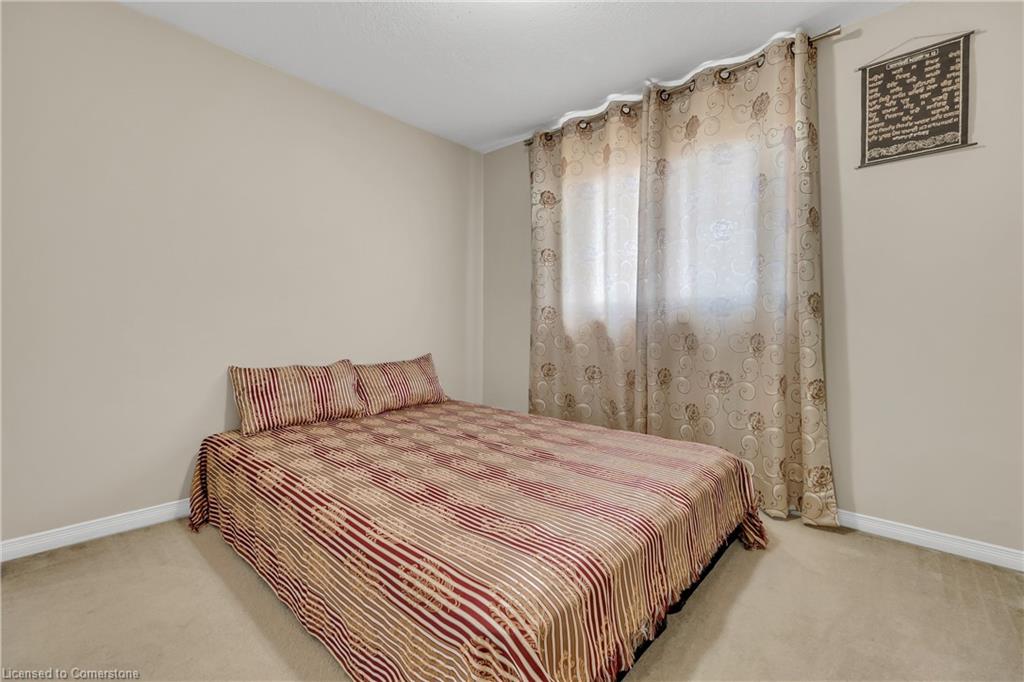 968 Copper Leaf Crescent Property Photo 29