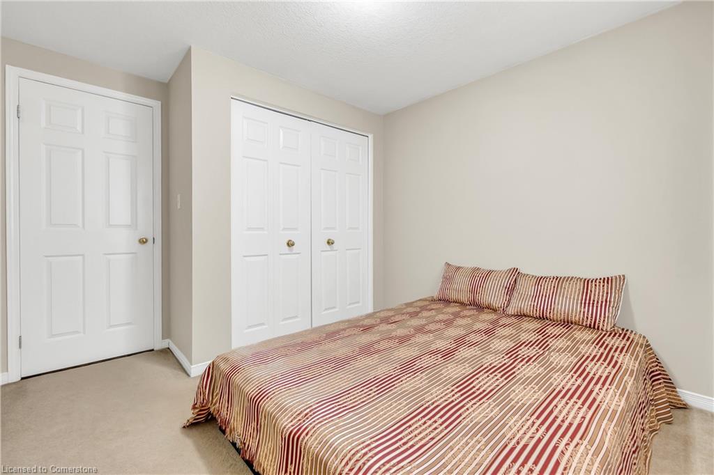 968 Copper Leaf Crescent Property Photo 30