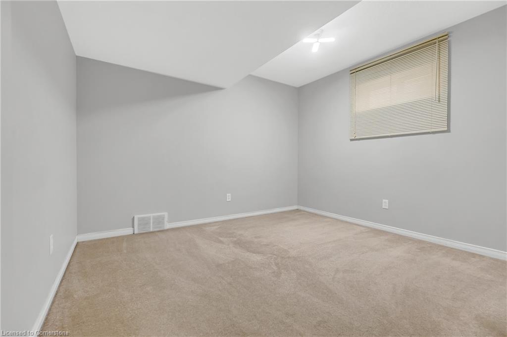 968 Copper Leaf Crescent Property Photo 37