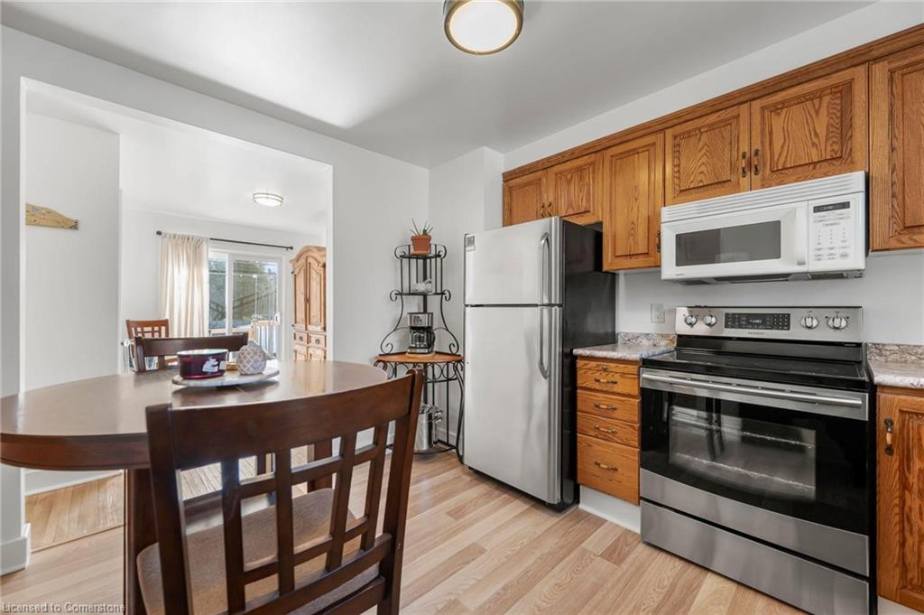 513 Speedvale Avenue E Property Photo 9