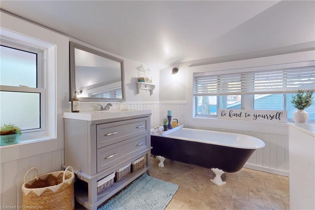 190 Maple Street Property Photo 20
