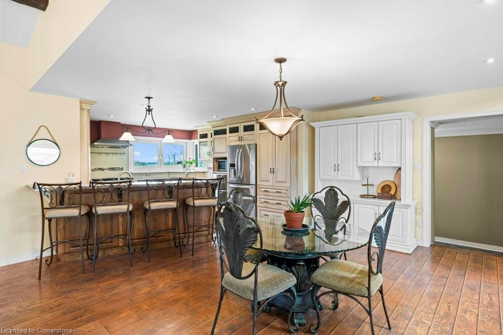 407 Third Road E Property Photo 9