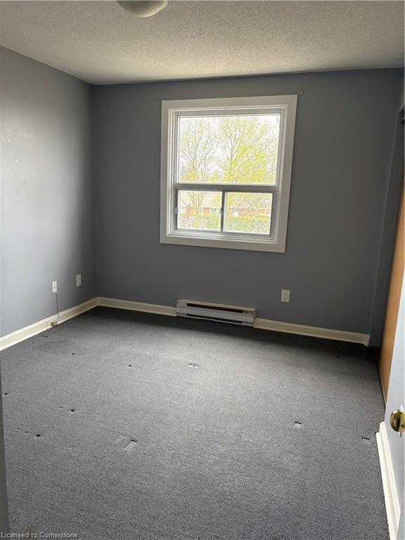 1-524 Main Street W Property Photo 6