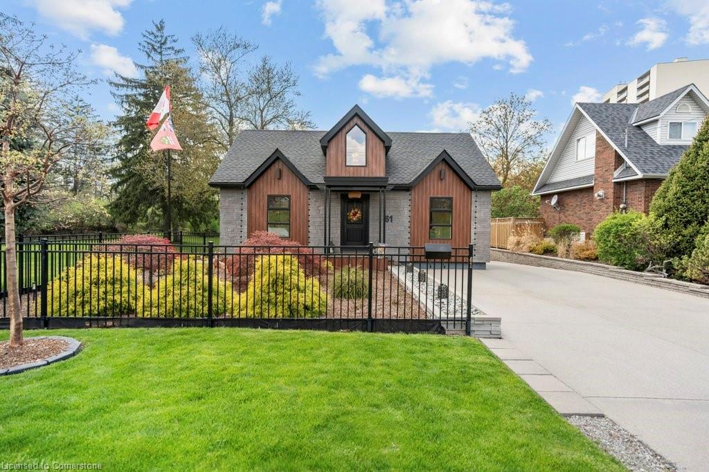 61 Lake Avenue N Property Photo