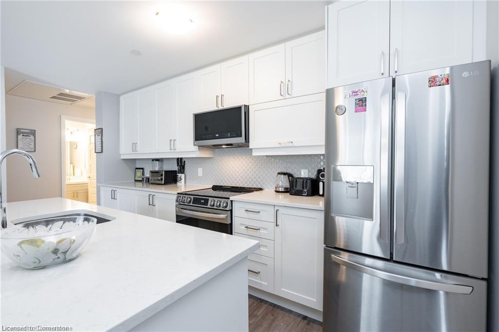 202-470 Gordon Krantz Avenue Property Photo 15