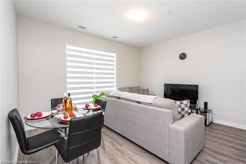 202-470 Gordon Krantz Avenue Property Photo 18