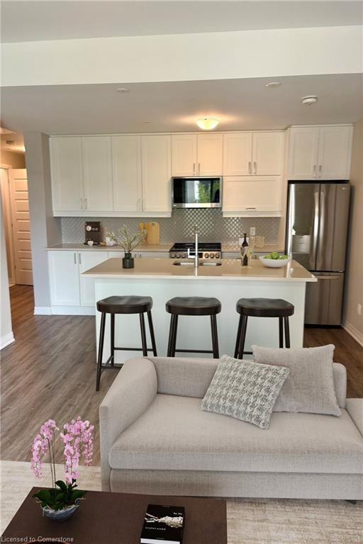 202-470 Gordon Krantz Avenue Property Photo 37