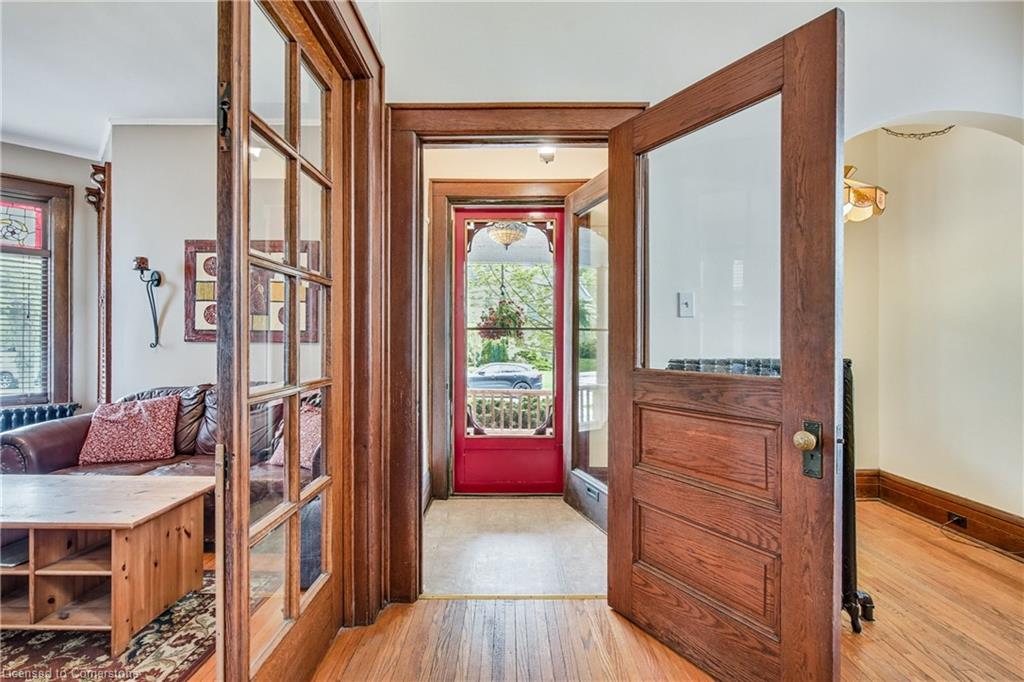 4621 Ellis Street Property Photo 5