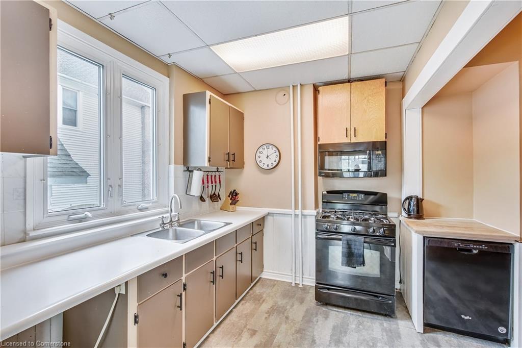 4621 Ellis Street Property Photo 15