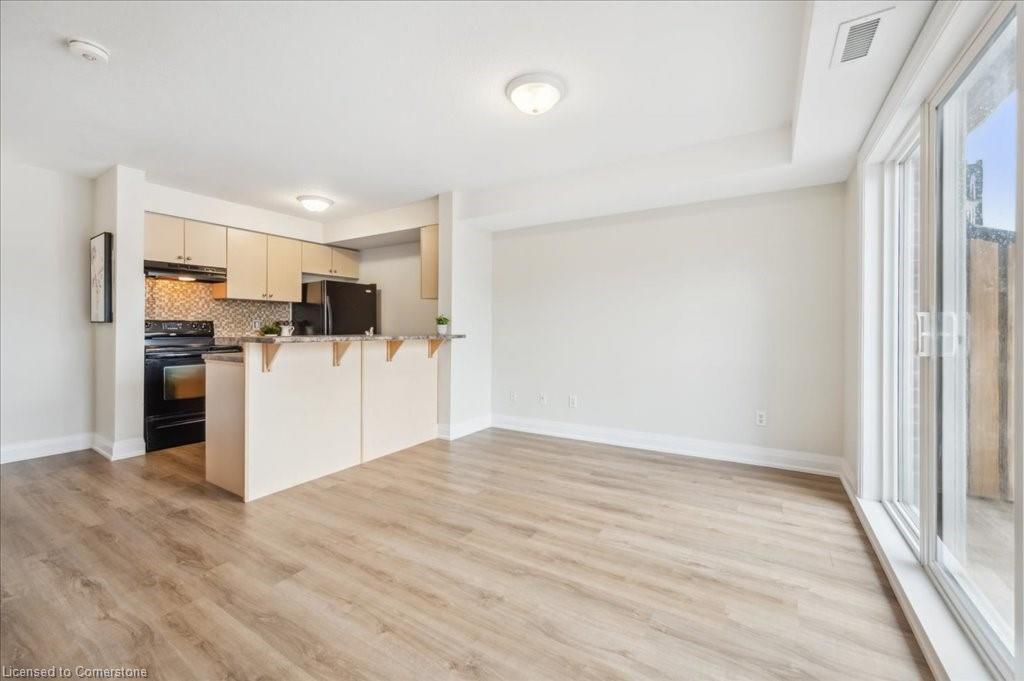 12d-45 Cedarhill Crescent Property Photo 4