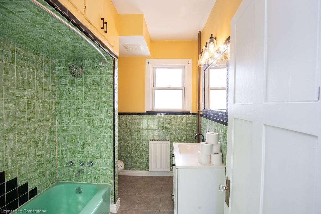2-352 Barton Street E Property Photo 15