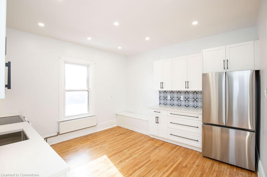 2-352 Barton Street E Property Photo 19