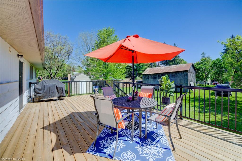1076 Henry Street Property Photo 36