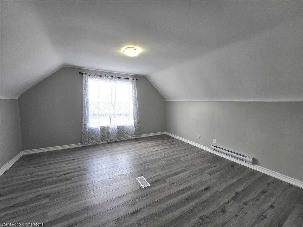 4-300 Balmoral Avenue N Property Photo 6