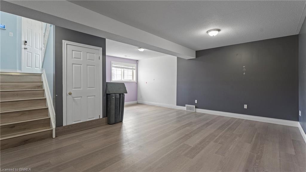 47 Brewster Way Property Photo 18