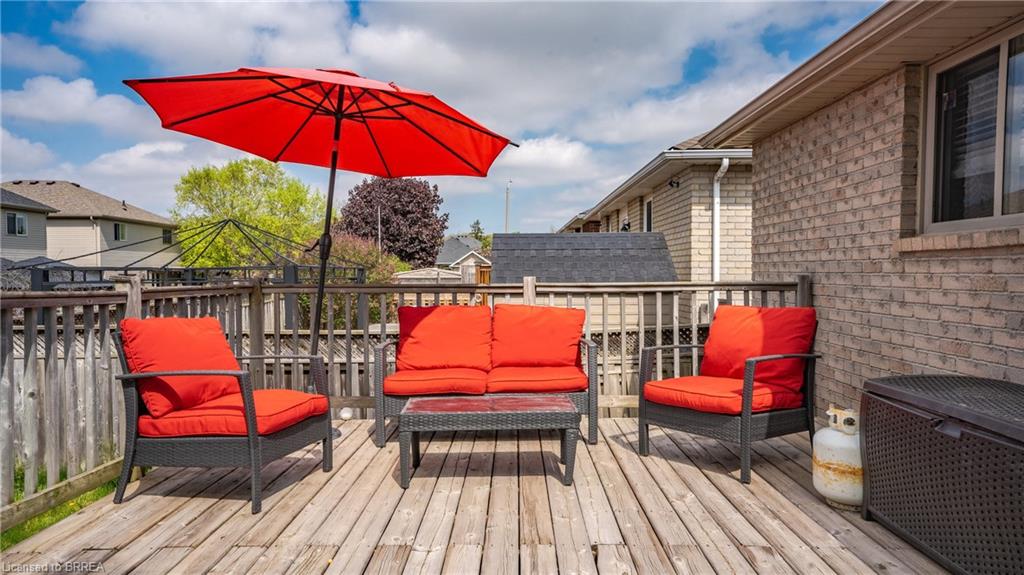 47 Brewster Way Property Photo 25