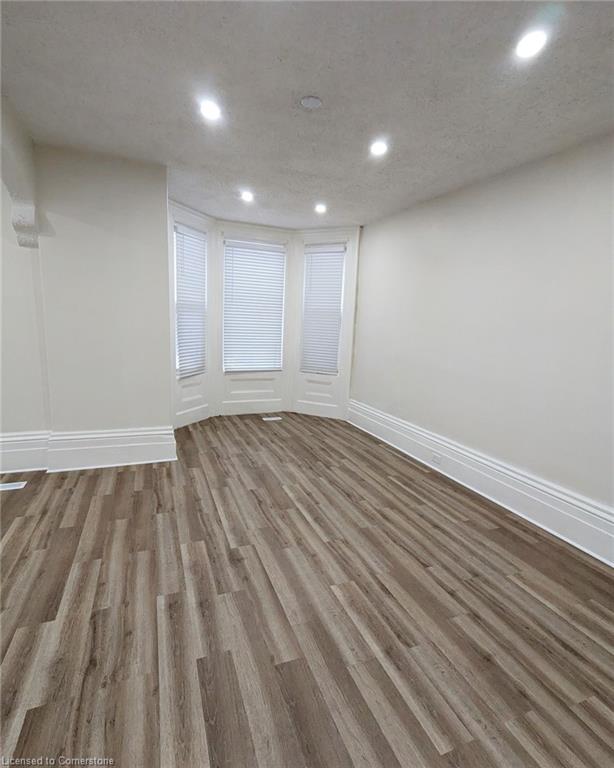21 Sarah Street Property Photo 3