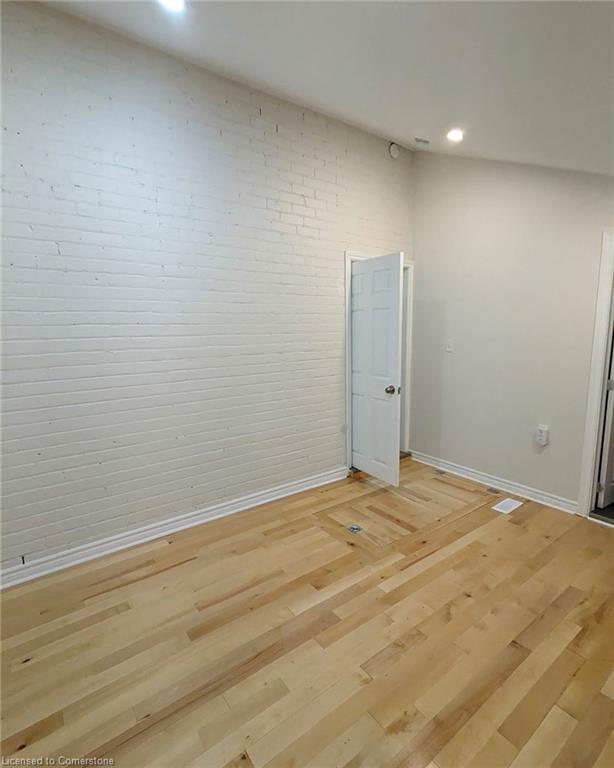 21 Sarah Street Property Photo 13