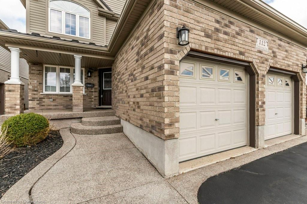 112 Timber Creek Crescent Property Photo 4