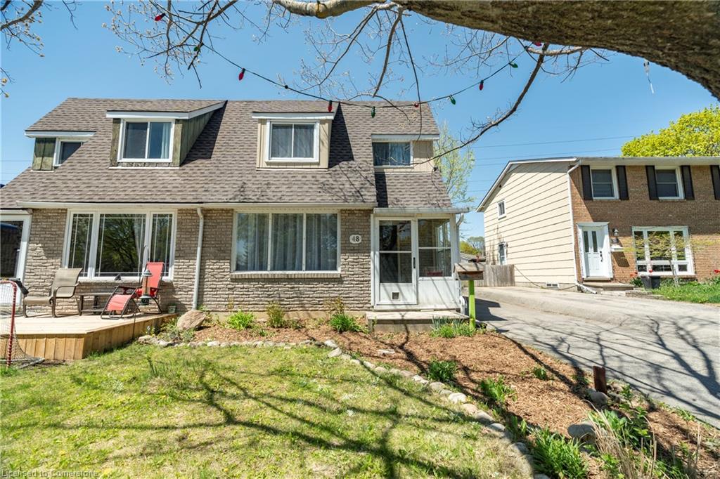 48 Pepperwood Crescent Property Photo 1