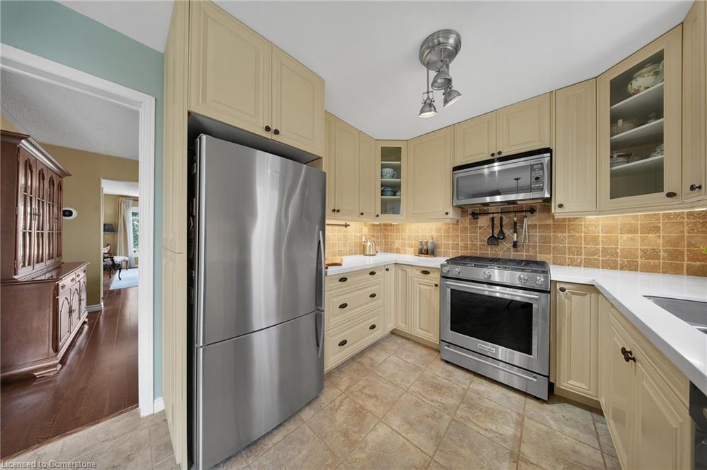 383 Ashworth Drive Property Photo 12
