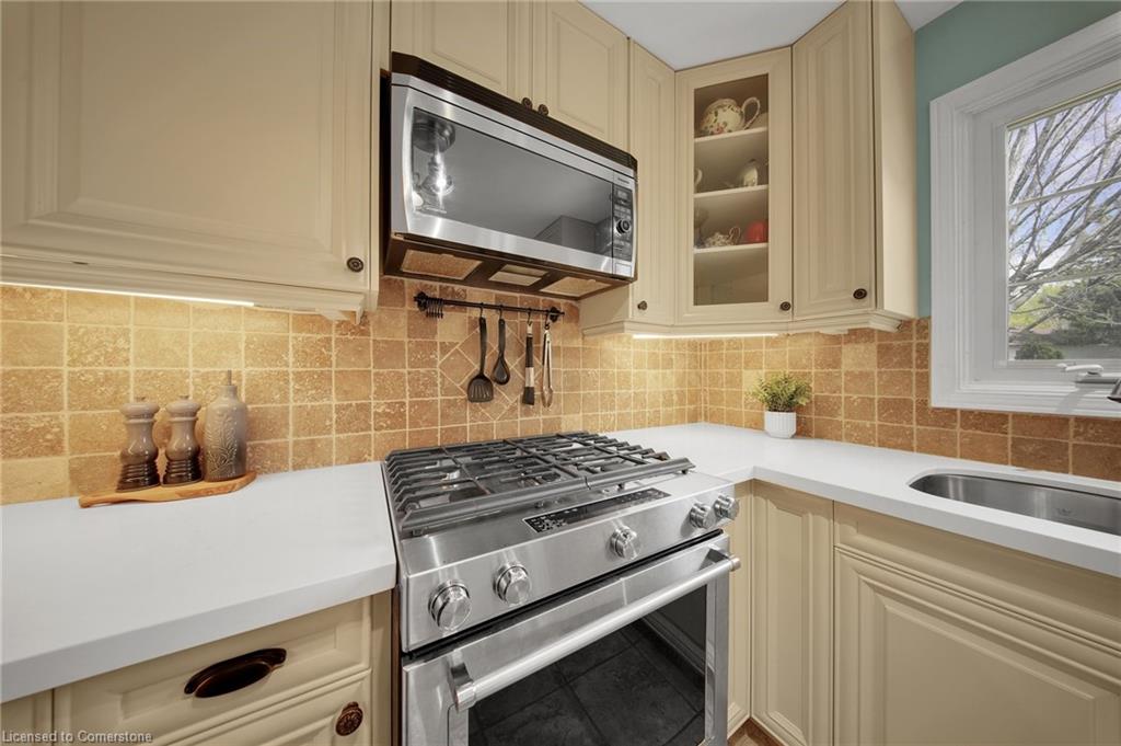 383 Ashworth Drive Property Photo 13
