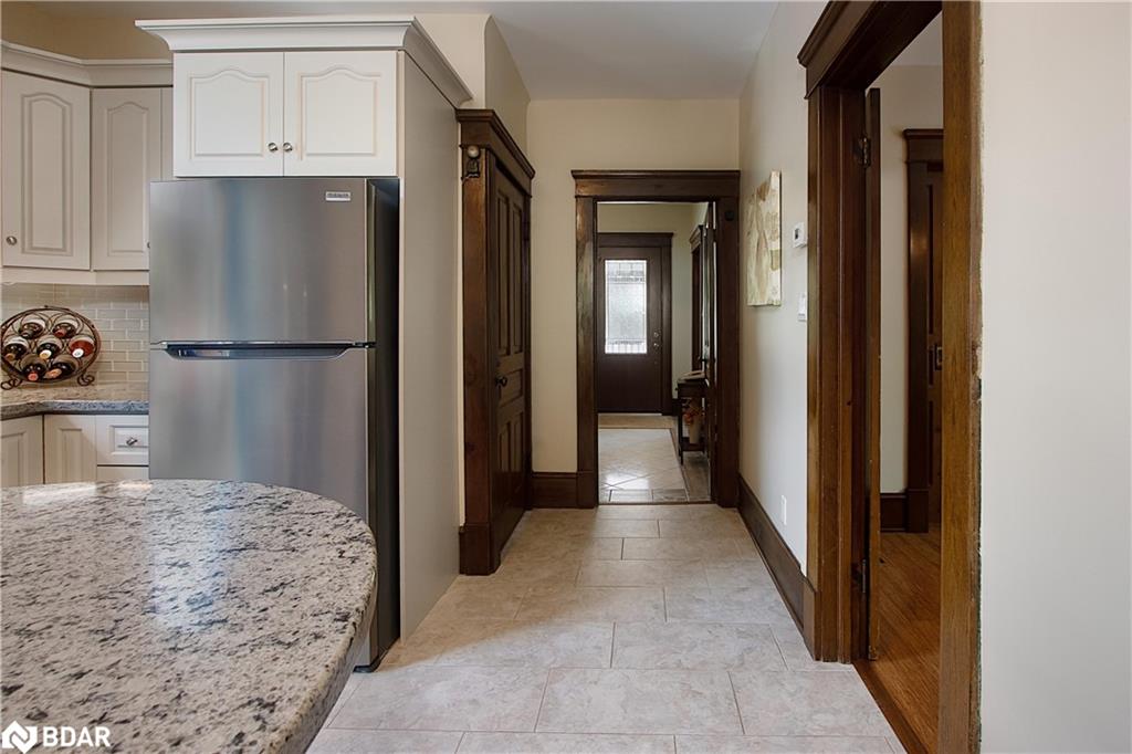 212 Front Street Property Photo 5