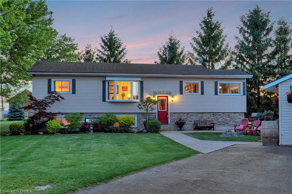 1697 Lakeshore Road Property Photo 2