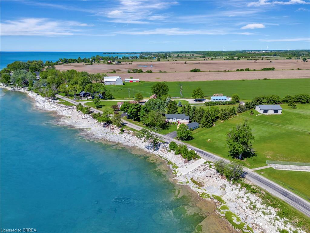 1697 Lakeshore Road Property Photo 7