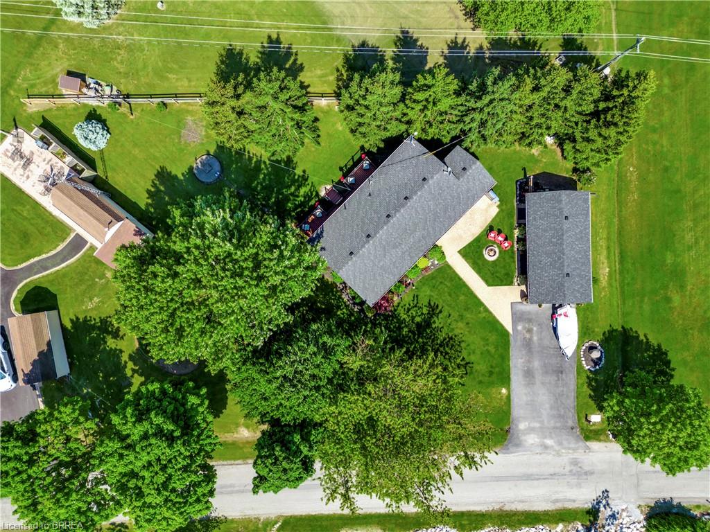 1697 Lakeshore Road Property Photo 9