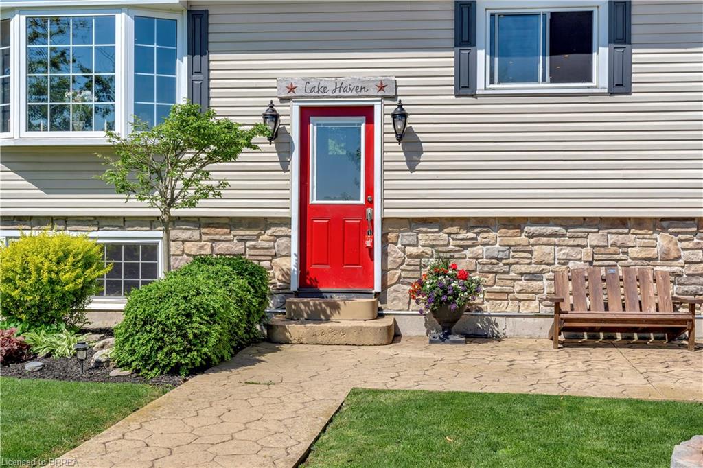 1697 Lakeshore Road Property Photo 18