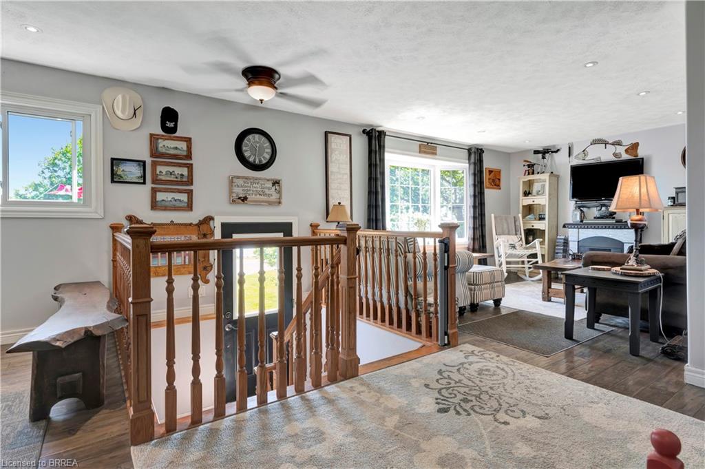 1697 Lakeshore Road Property Photo 20