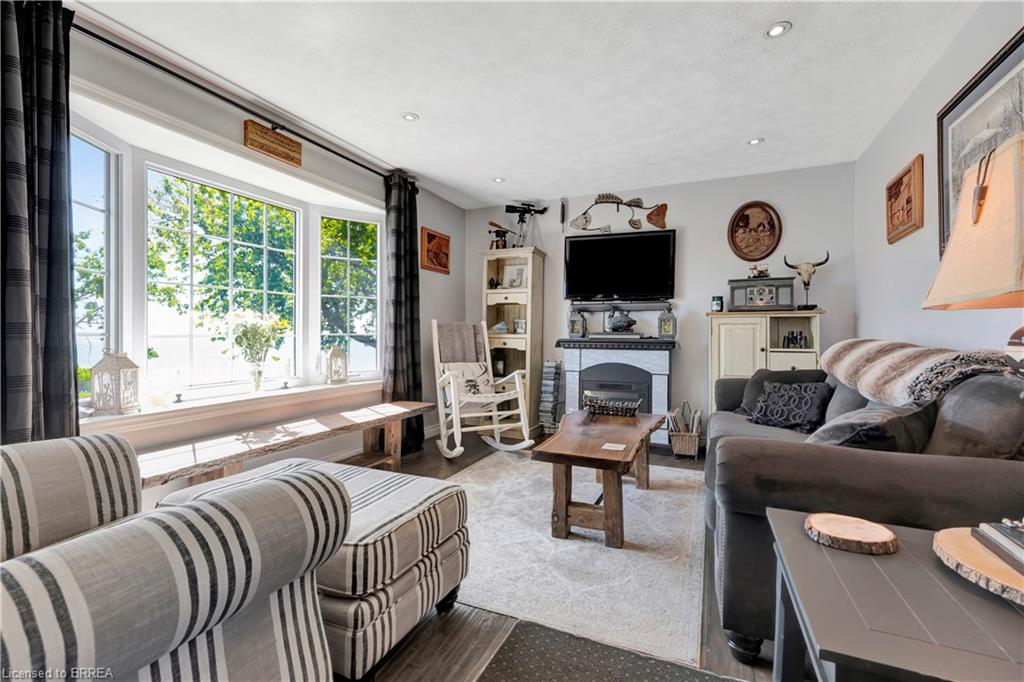 1697 Lakeshore Road Property Photo 21