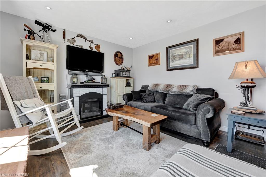 1697 Lakeshore Road Property Photo 22