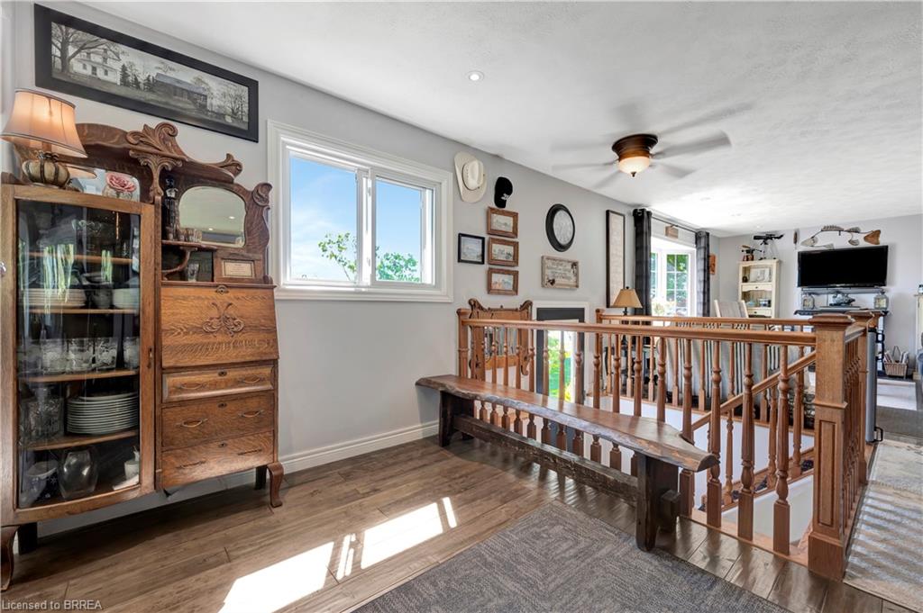 1697 Lakeshore Road Property Photo 25