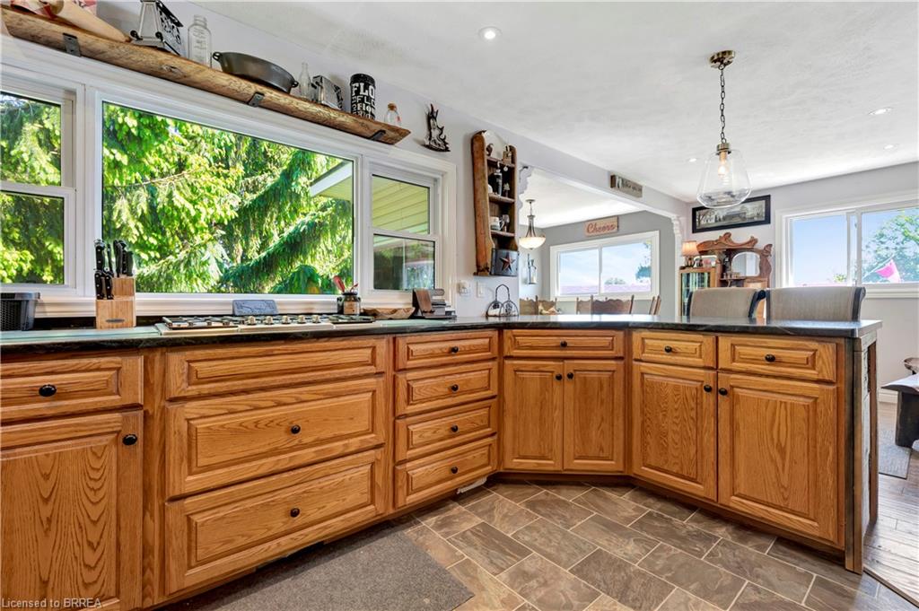 1697 Lakeshore Road Property Photo 31