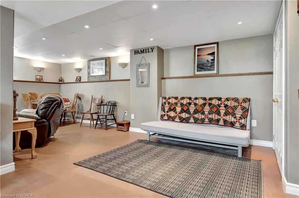 1697 Lakeshore Road Property Photo 40