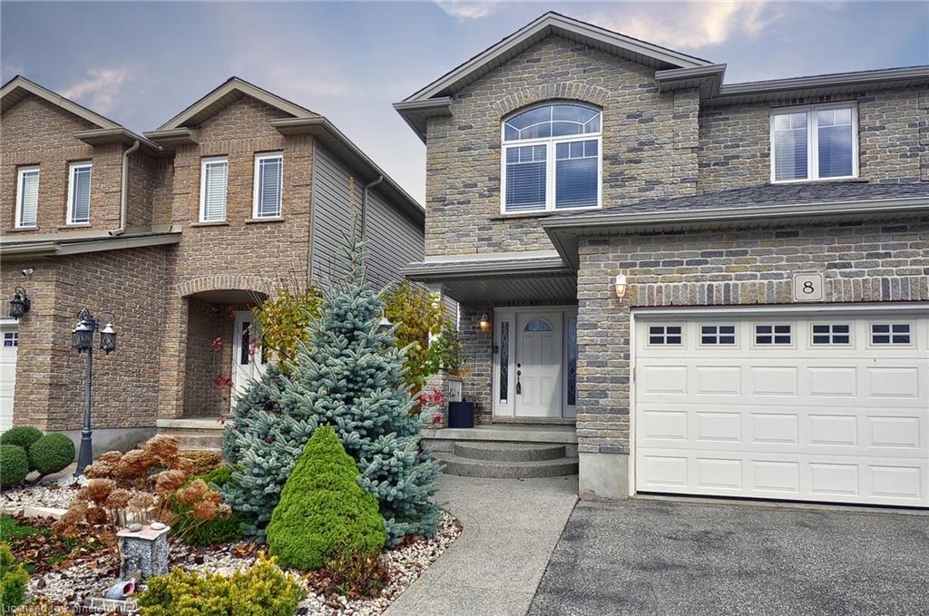 8 Lockwood Street Property Photo 2