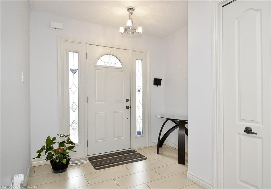 8 Lockwood Street Property Photo 4