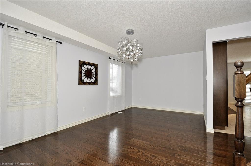 8 Lockwood Street Property Photo 8