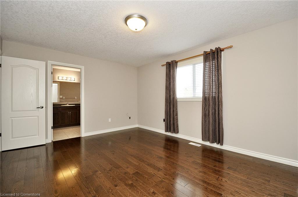 8 Lockwood Street Property Photo 29