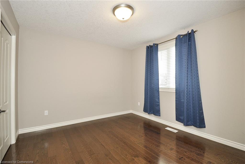 8 Lockwood Street Property Photo 32