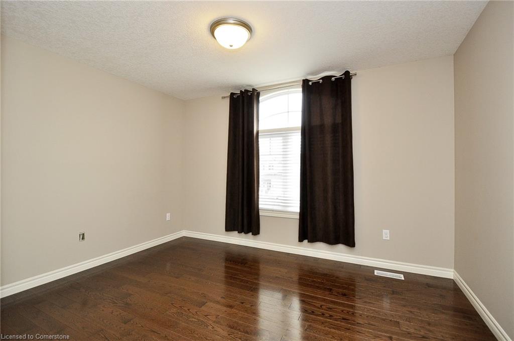 8 Lockwood Street Property Photo 33