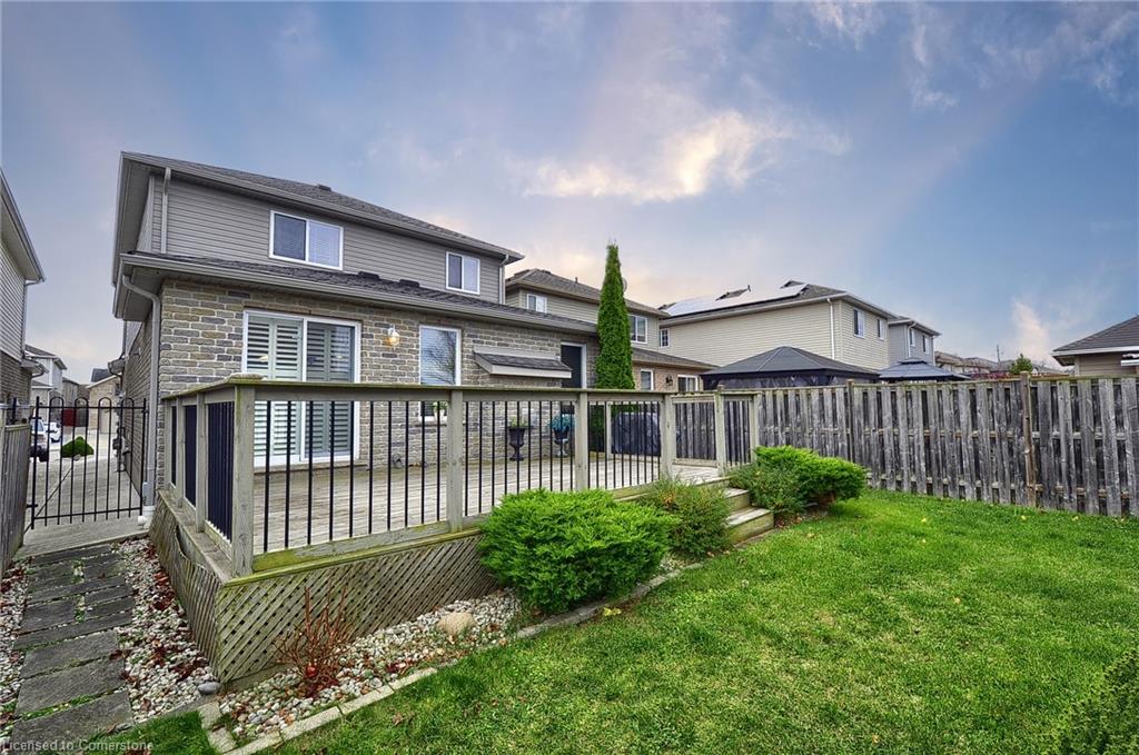 8 Lockwood Street Property Photo 38