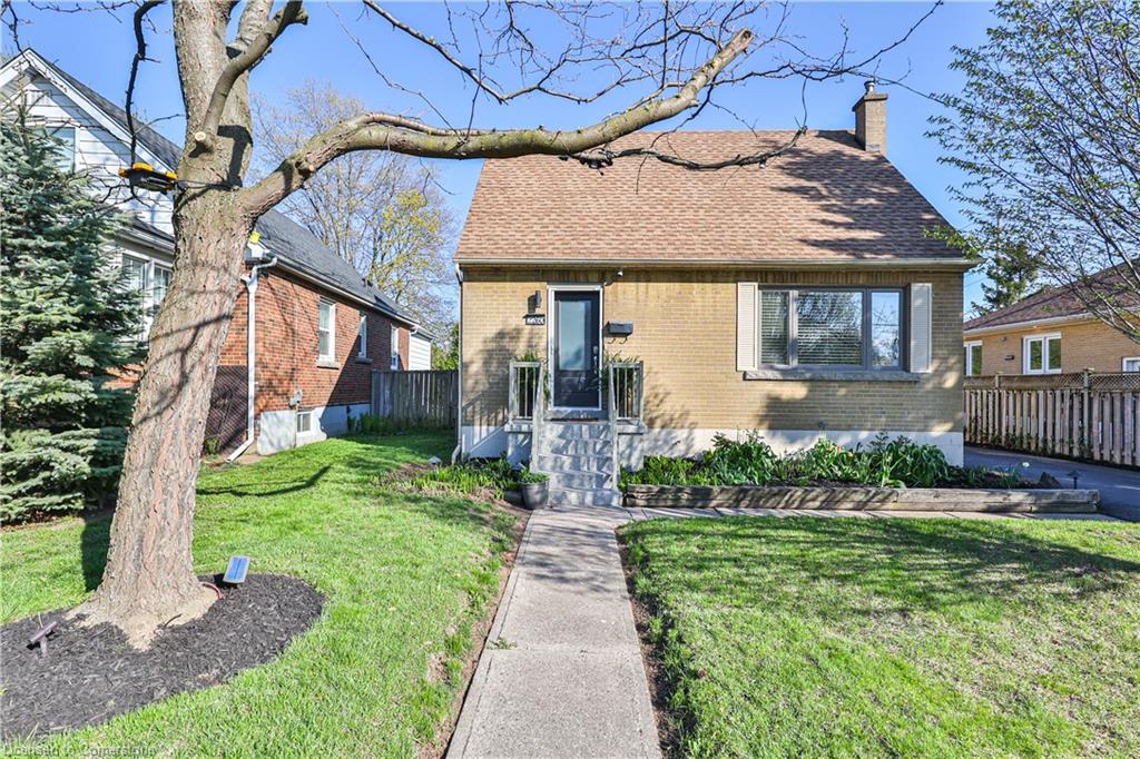 2260 New Street Property Photo 1