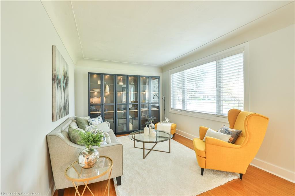 2260 New Street Property Photo 6