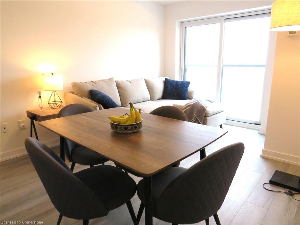 305-470 Dundas Street E Property Photo 10